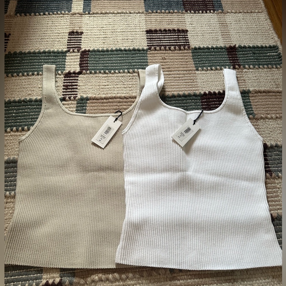 Aritzia Babaton Sculpt Knit Squareneck Tank- Matte Pearl and White